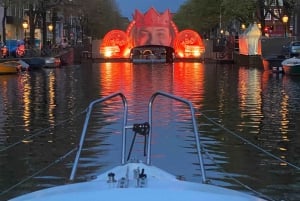 Adamboat: Cozy City Centre Cruise