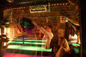 Aloha Amsterdam: Prywatna kabina karaoke z 20 000 utworów