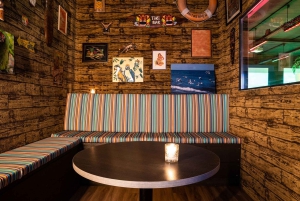 Aloha Amsterdam: Prywatna kabina karaoke z 20 000 utworów