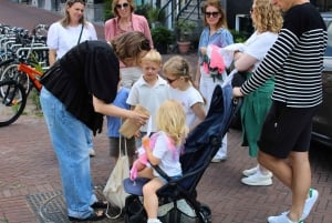 Amsterdam: 1,5-hour Interactive Kids Tour in the City