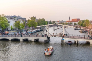 Amsterdam: 1-Hour Luxury Canal Cruise from Rijksmuseum
