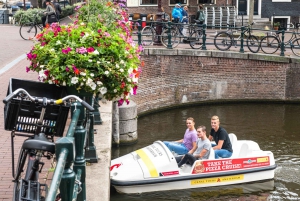 Amsterdam: 1 Hour Pedal Boat Rental