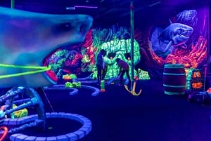 Amsterdam: 12-Hole Glow-in-the-Dark Mini-Golf Experience