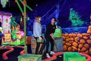 Amsterdam: 12-Hole Glow-in-the-Dark Mini-Golf Experience