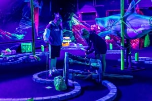 Aloha Amsterdam: 12-Hole Glow-in-the-Dark Mini-Golf