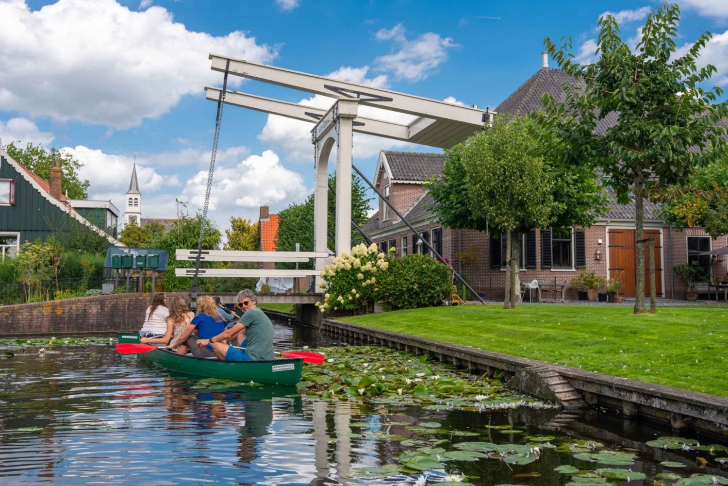 Viagem de canoa guiada de 5 horas em Amsterdã nos pântanos