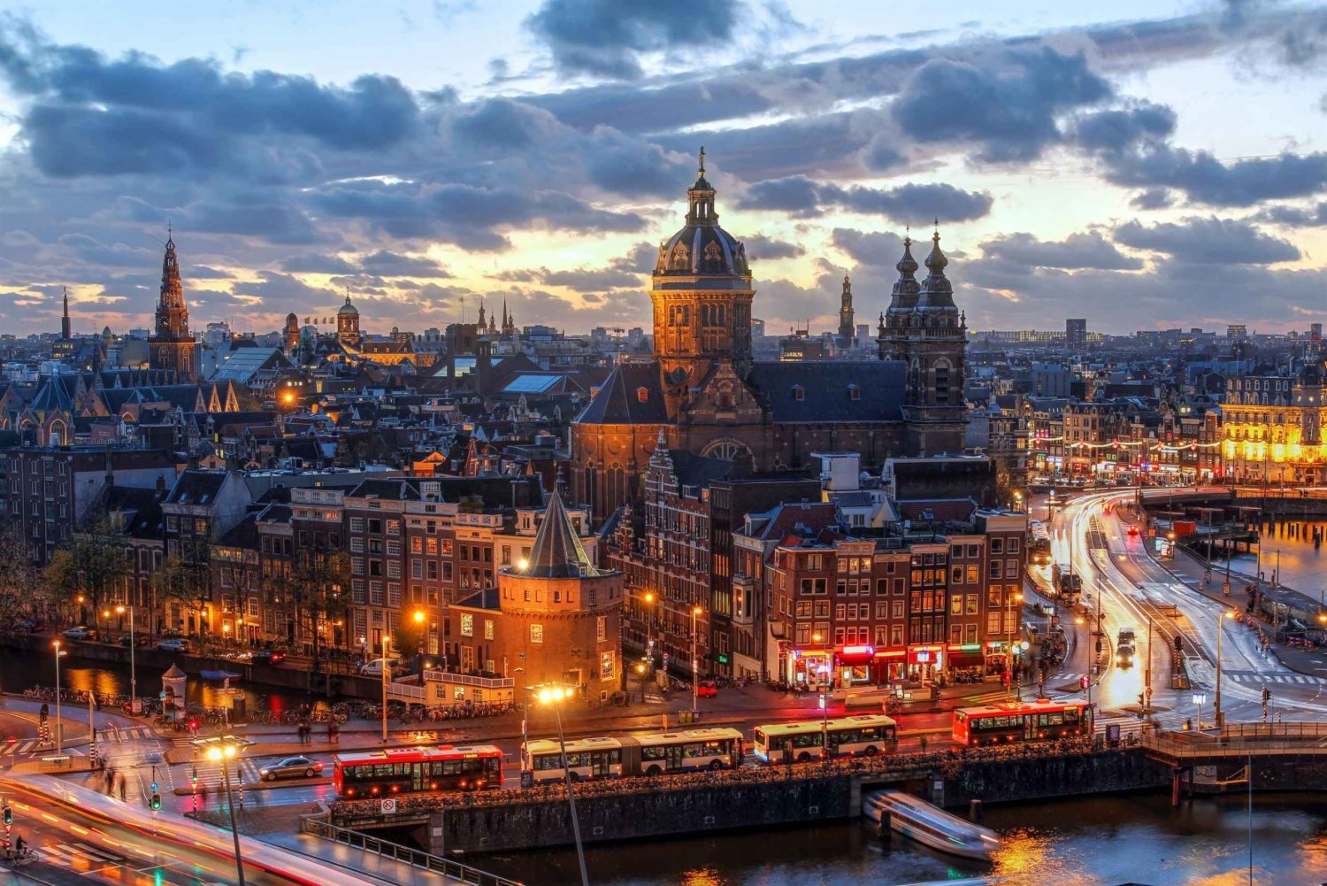 Amsterdam : Visite du quartier rouge après la tombée de la nuit