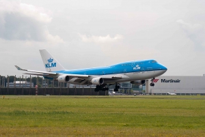 Amsterdam: Amsterdam to Airport Schiphol Private Transfer