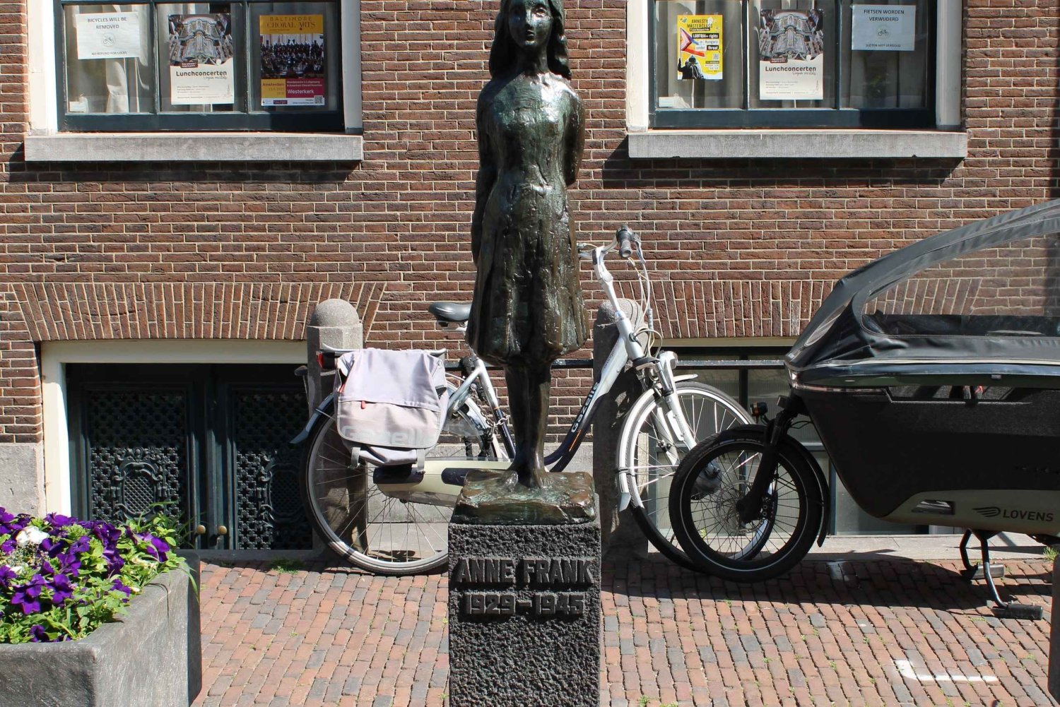Amsterdam: tour privato a piedi su Anna Frank e la Seconda guerra mondiale
