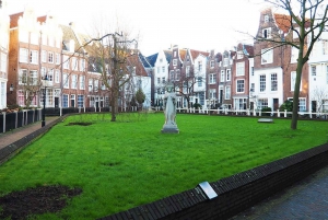Amsterdam: Badass Self-Guided Walking Tour