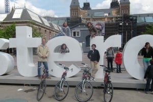 Amsterdam:: Cykeludlejning med gratis app til selvguidet tur