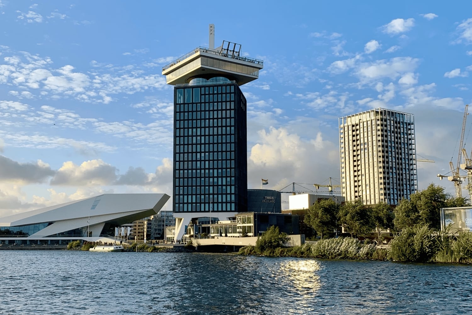 アムステルダム：ドイツ語または英語での自転車ツアー（Noord）