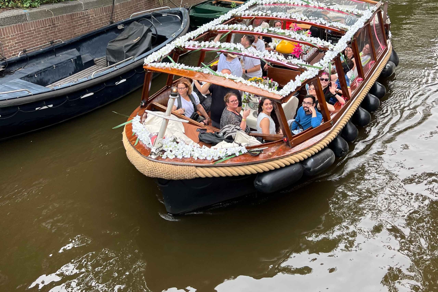 Amsterdam: Rondvaart met optioneel onbeperkt drankjes