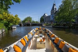 Amsterdam: German Canal Cruise with Unlimited Drinks Option