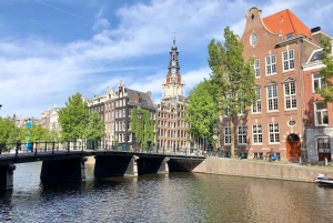 Amsterdam: Paseo en barco por el canal en alemán con bebidas ilimitadas