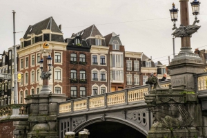 Amsterdam: Grachten-Bootsfahrt mit Drinks & deutschem Guide