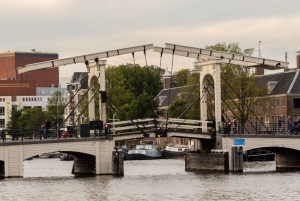 Amsterdam: Kanalcruise på tysk med ubegrenset drikke