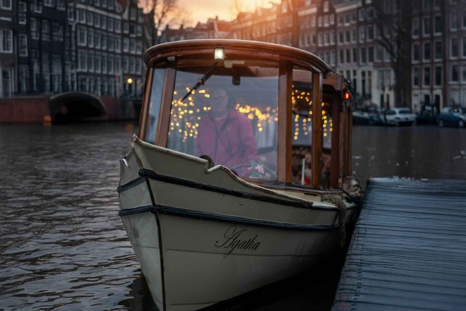 Amsterdam: Kanalrundfart med lokal guide og valgfri drikkevarer