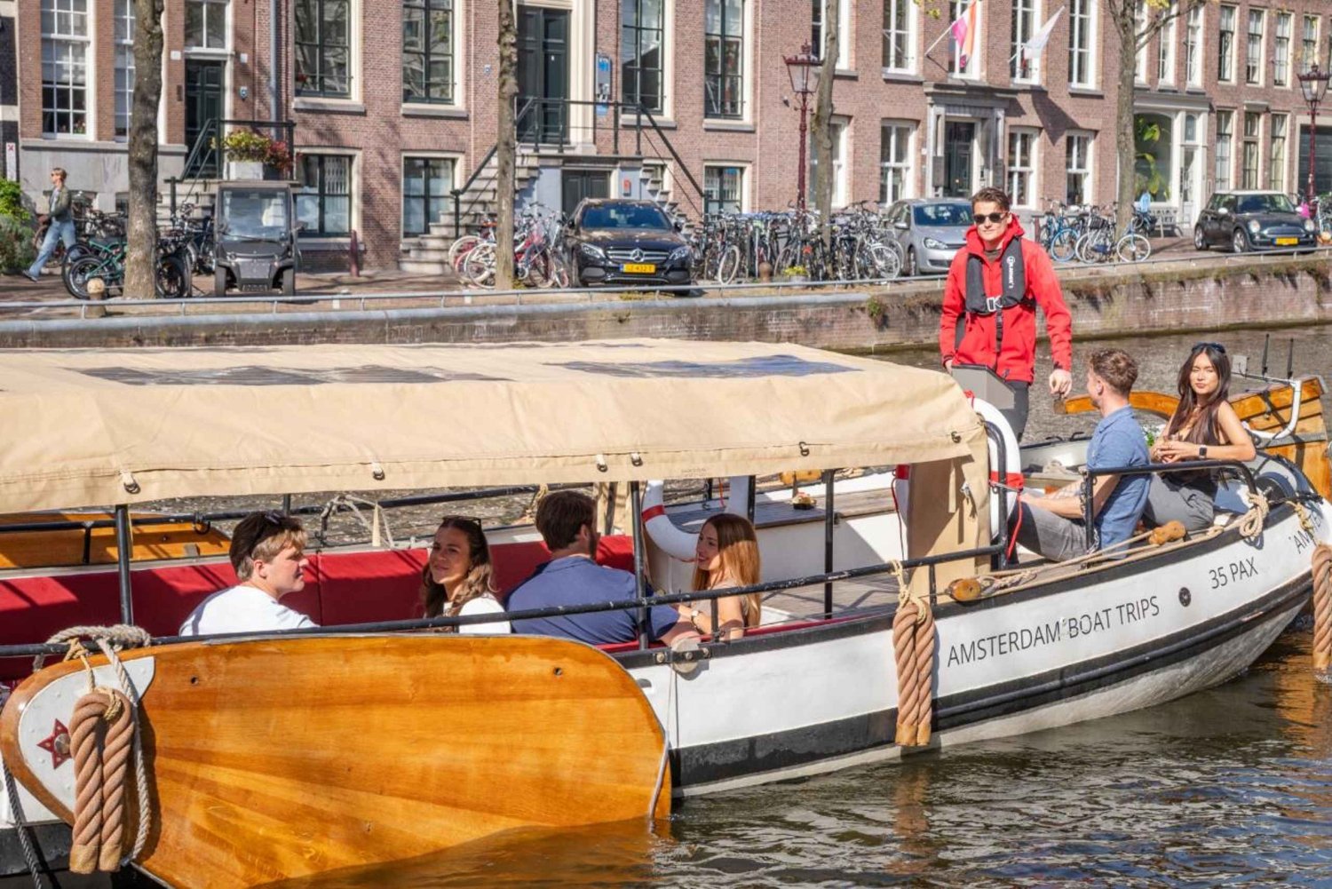 Amsterdam: rejs kanałami z poffertjes (holenderskie naleśniki)