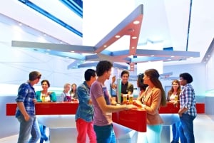 Amsterdam - en kanalrunda Kryssning i stadskanalen och Heineken-upplevelse