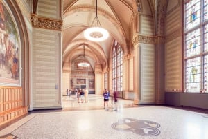 Amsterdam: City Canal Cruise and Rijksmuseum