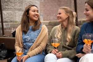 Amsterdão: cruzeiro aquecido e coberto pelos canais com bitterballen