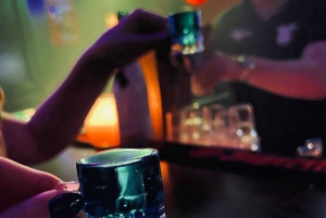 Amsterdam: Cruise & Nightlife Ticket with Drinks
