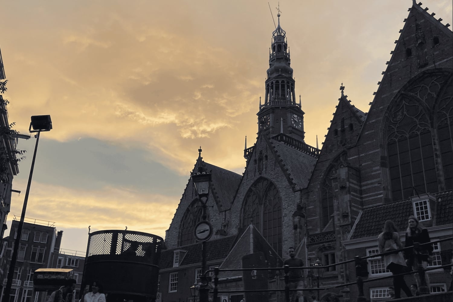 Amsterdam : visite à pied sur le thème de l'histoire sombre et des fantômes