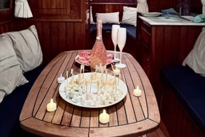 Tour in barca sui canali di Amsterdam con guida dal vivo