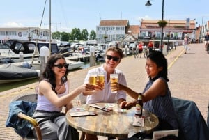 Ámsterdam: descubre Volendam, un encantador pueblo holandés antiguo.