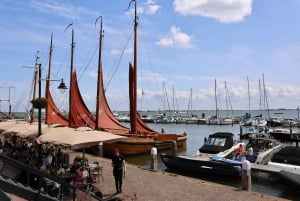 Ámsterdam: descubre Volendam, un encantador pueblo holandés antiguo.