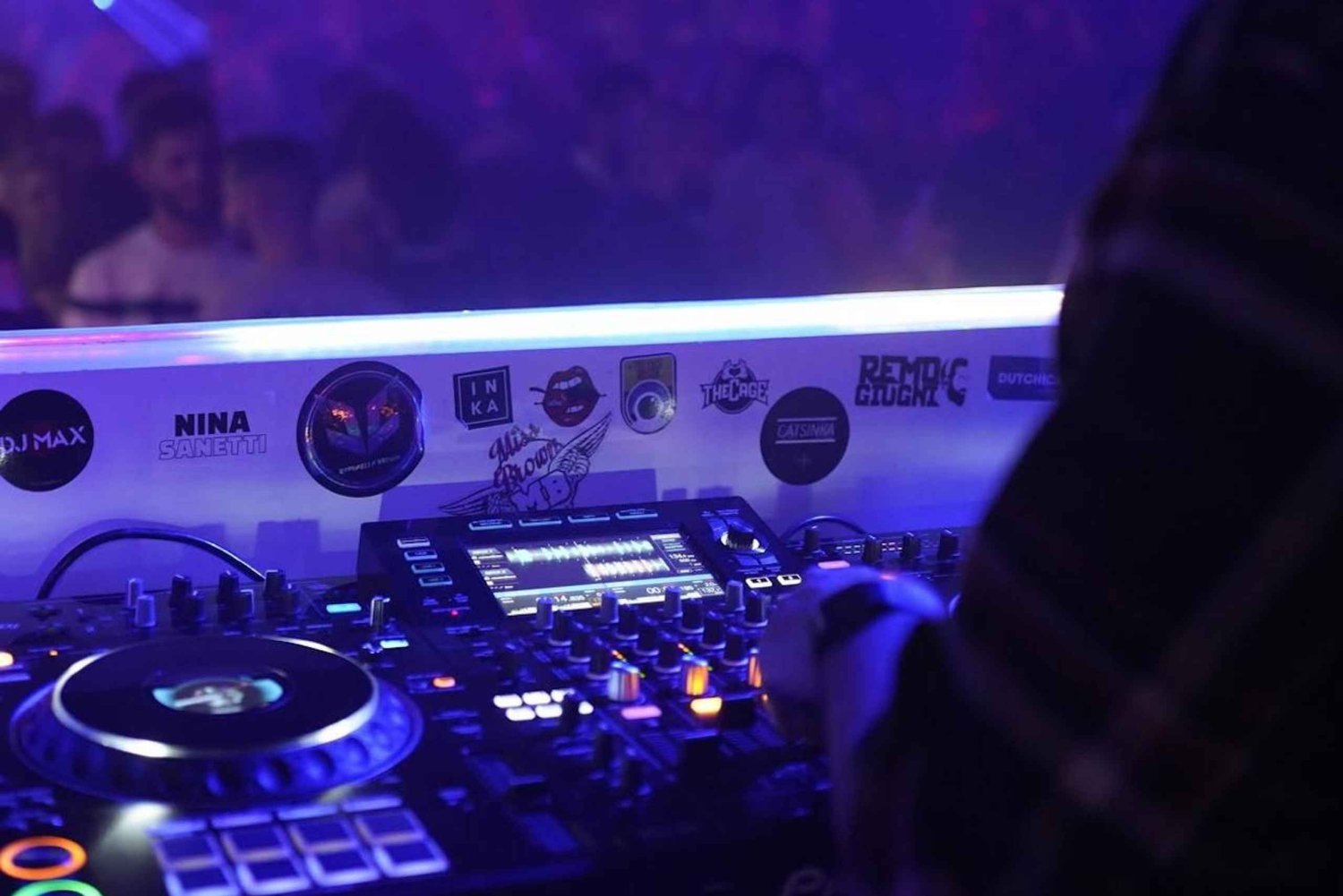 Amsterdam: DJ Workshop101 with a Professional DJ