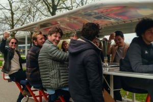 Amsterdam: Dutch Beer Bike Blast Tour with Onboard Bar