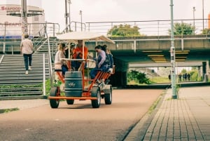 Amsterdam: Dutch Beer Bike Blast Tour with Onboard Bar