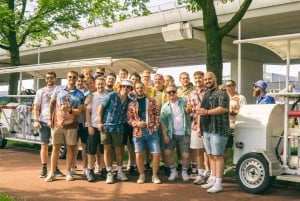 Amsterdam: Dutch Beer Bike Blast Tour with Onboard Bar