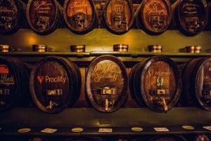 Amsterdam: Dutch Craft Beer and Bites Guided Walking Tour