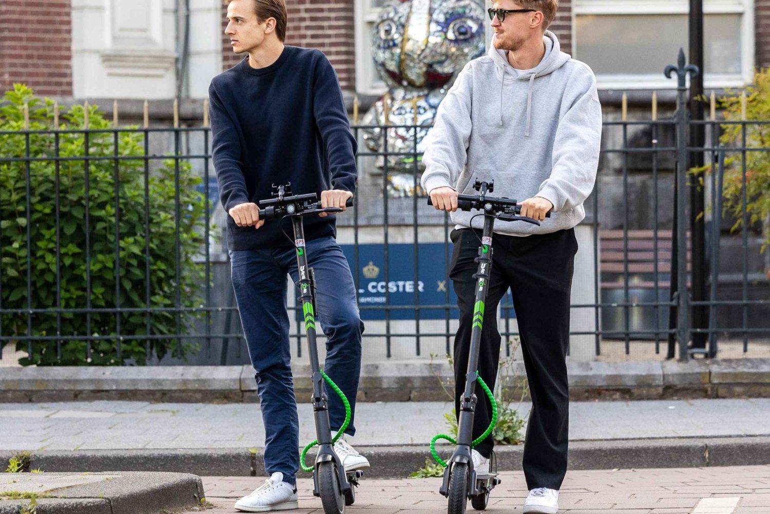 Amsterdam: tour in e-scooter Tour dei canali dorati (2 ore)