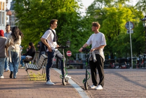 Amsterdam: tour in e-scooter Tour dei canali dorati (2 ore)