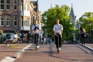 Amsterdam: tour in e-scooter Tour dei canali dorati (2 ore)
