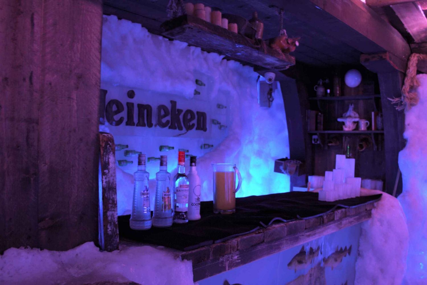 Amsterdam: Escape Club and Icebar Entry Tickets with Drinks