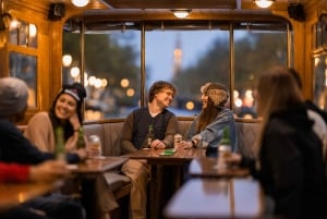 Амстердам: вечерняя прогулка по каналам с (открытым) баром на борту