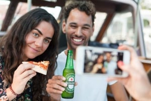 Amsterdam: Avond grachtenrondvaart met pizza en drankjes