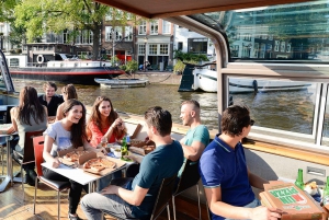 Amsterdam: Avond grachtenrondvaart met pizza en drankjes