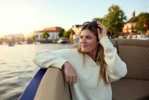 Amsterdam: Evening Candle Light Cruise With Wine & Cheese