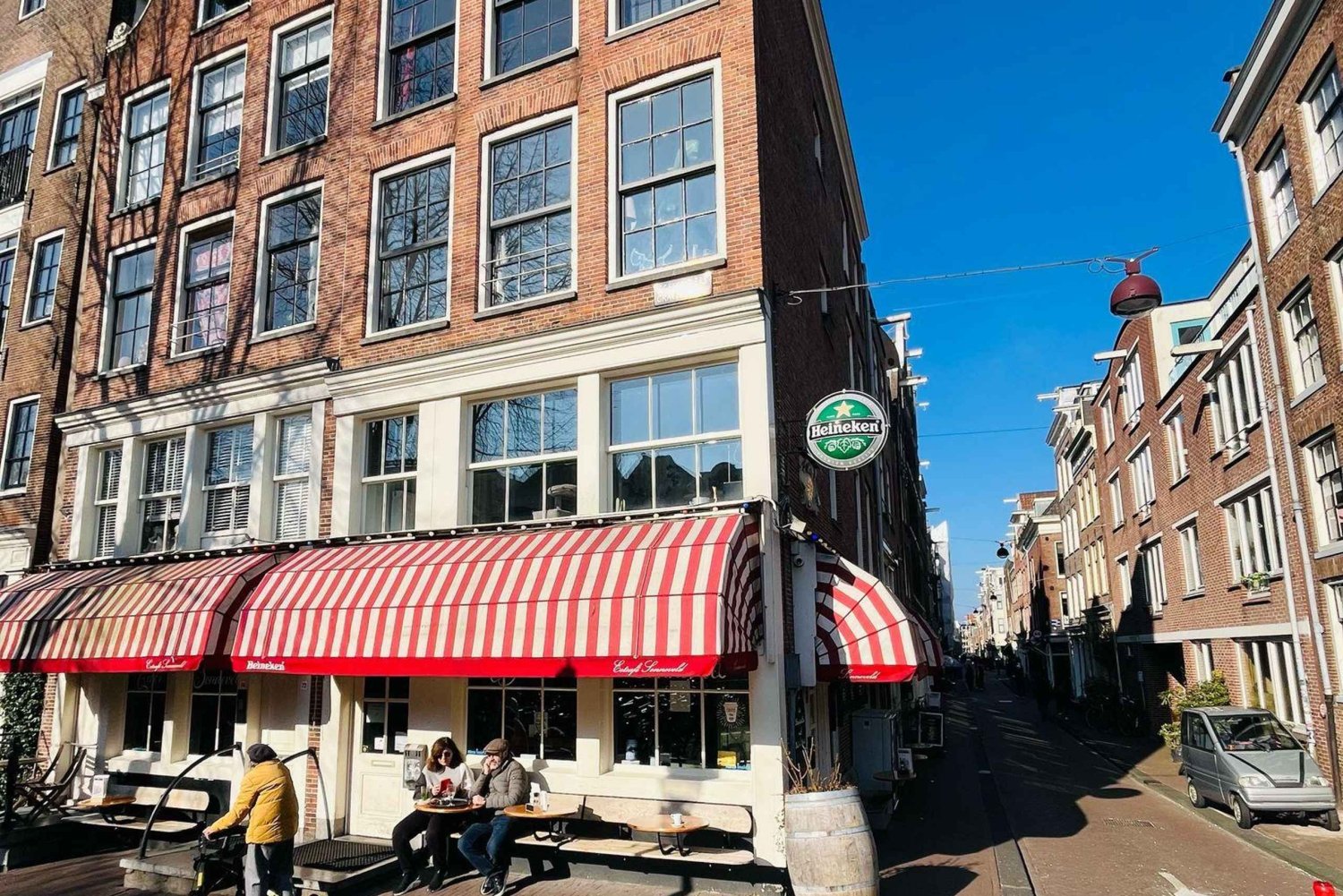 Ruta gastronómica por Ámsterdam: Comida completa con cerveza