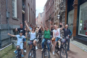 Amsterdam : Visite guidée en français à vélo hors des sentiers battus