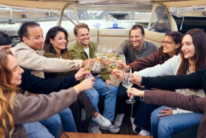 Amsterdam: German Guided Canal Cruise with on Board Bar