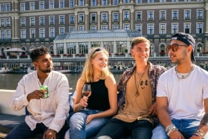 Amsterdam : Croisière sur les canaux avec guide allemand et bar à bord