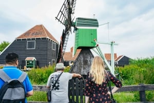 Amsterdam: Giethoorn, Volendam, and Zaanse Schans Tour