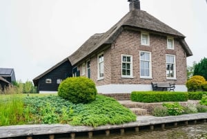 Amsterdam: Giethoorn, Volendam, and Zaanse Schans Tour